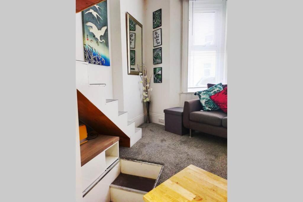 본머스 Cute & Cosy Loft-Style Studio Close To Beach 아파트 외부 사진