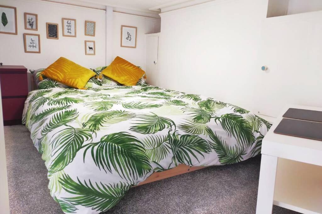 본머스 Cute & Cosy Loft-Style Studio Close To Beach 아파트 외부 사진
