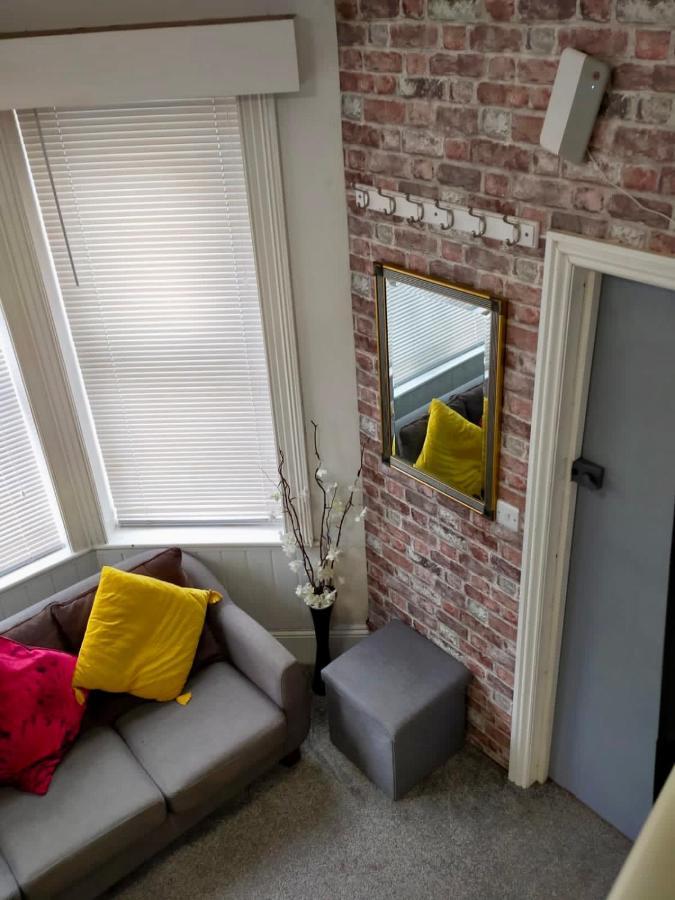 본머스 Cute & Cosy Loft-Style Studio Close To Beach 아파트 외부 사진